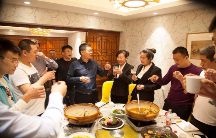 日语敬酒说什么_酒桌上的敬酒词 日语_日语敬酒词酒桌上怎么说