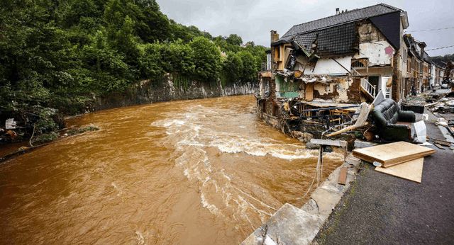 洪水来临组织撤离_洪水来了撤离到哪里_遭遇洪水袭击来不及撤离时