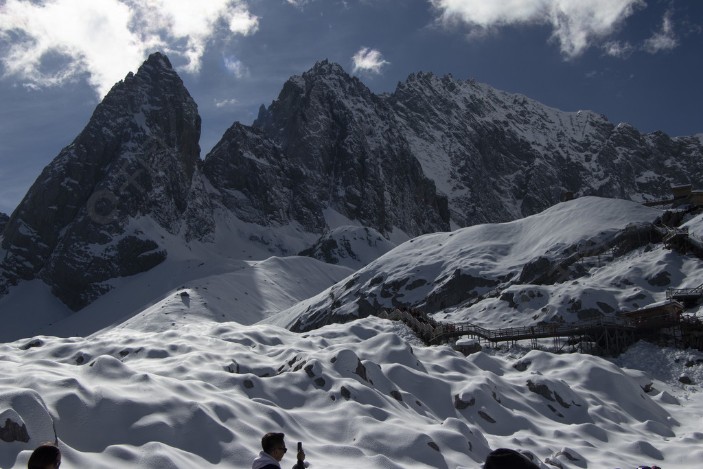 原神上雪山顶_原神雪山上山顶_原神雪山山顶怎么上去