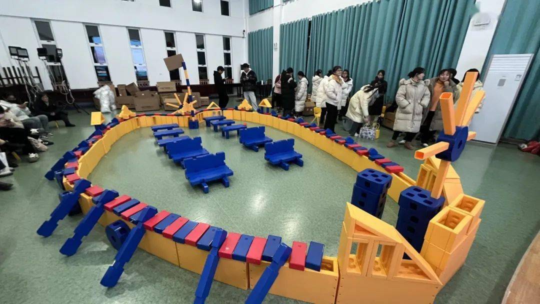 玩手机游戏有错吗_玩儿游戏手机_最坑游戏玩手机游戏