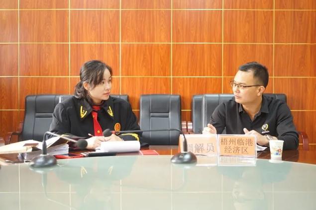 托班游戏手机_适合托班孩子的游戏_托班手机游戏教案
