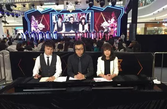 手机撞瓶子游戏_击倒瓶子游戏_瓶子游戏怎么玩