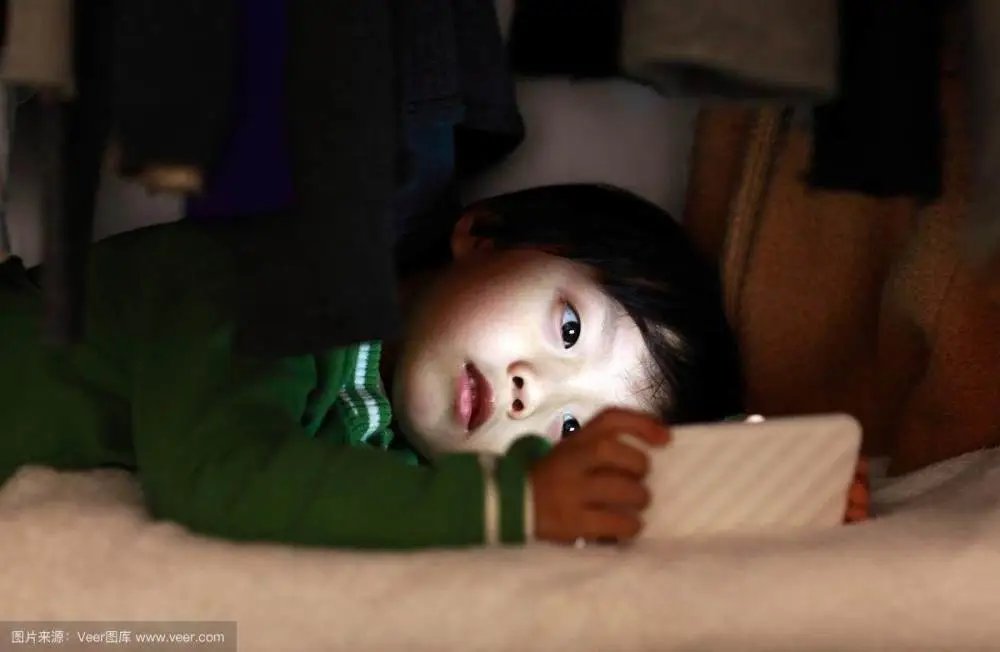 小学生手机游戏排行榜_小学生手机游戏有哪些好玩的_小学生与手机游戏