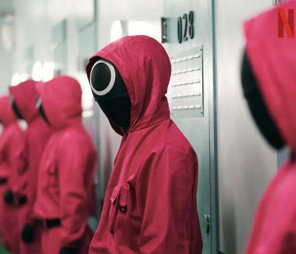 游戏鱿鱼跳玻璃手机能玩吗_鱿鱼游戏玻璃珠_鱿鱼游戏手机游戏 跳玻璃